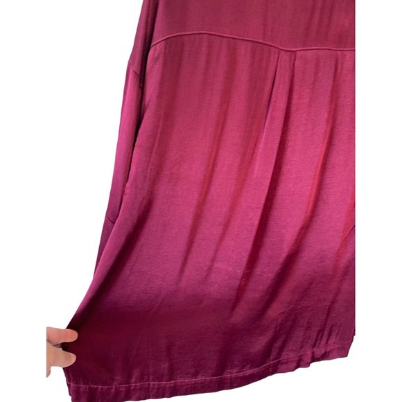 MODODOC Red Satin 3/4 Bell-Cuff Sleeve Collarless Button-Up Blouse NWT Medium - Picture 7 of 7